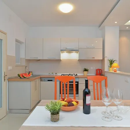 Apartment Fuer 5 Personen Ca 80 Qm In Pula, Istrien Istrische Riviera Pula